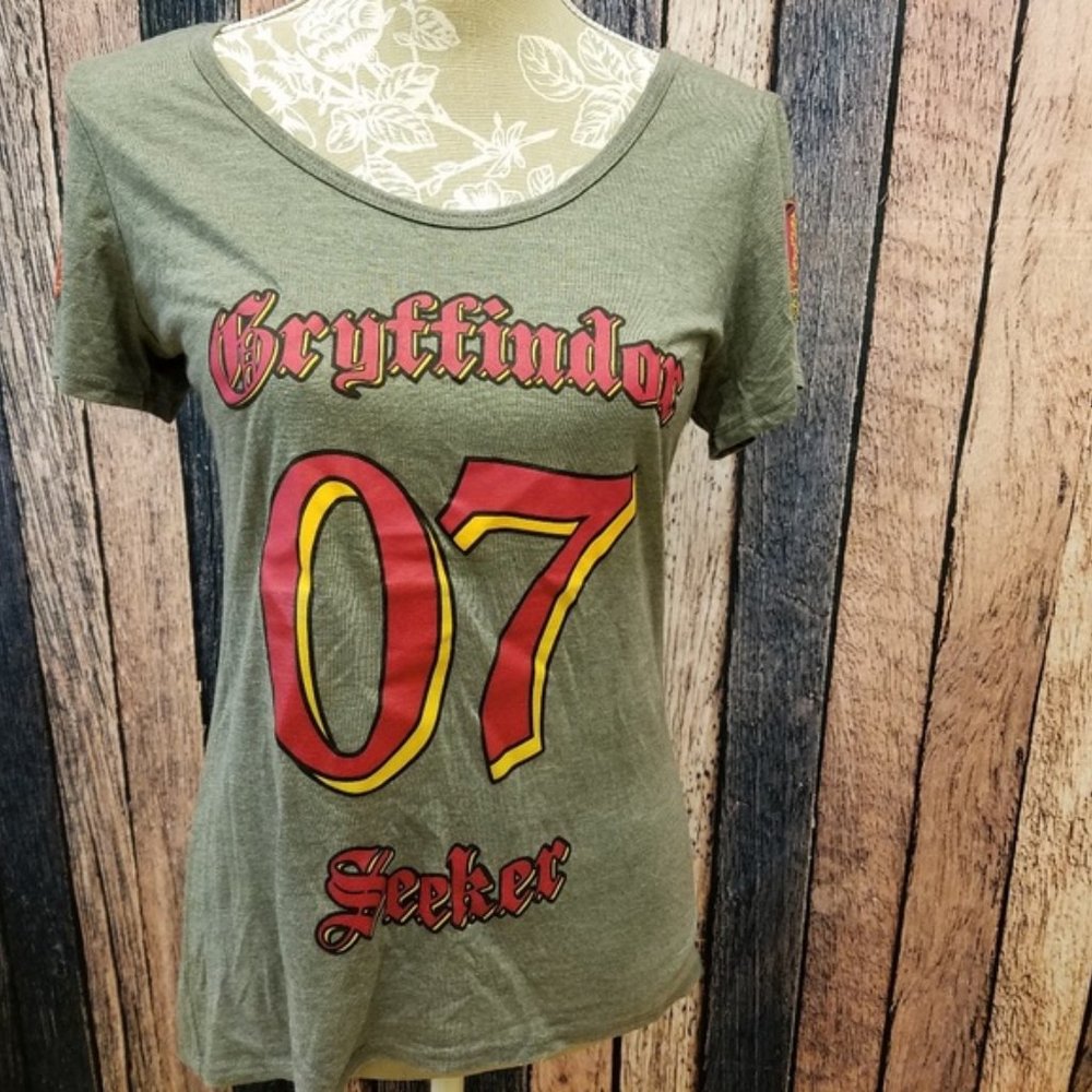 Harry Potter Gryffindor House Seeker Tee